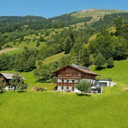 Hartlbauer In *